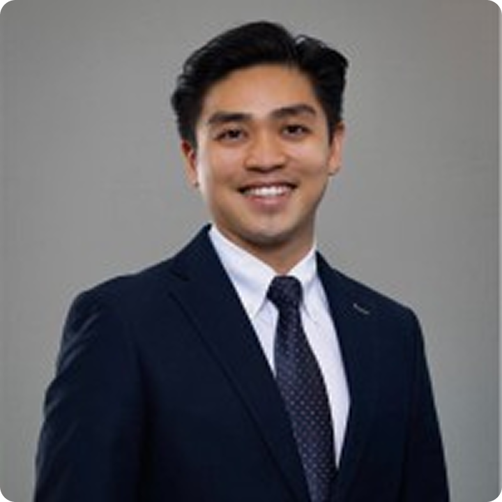 image of tutor giving a presentation